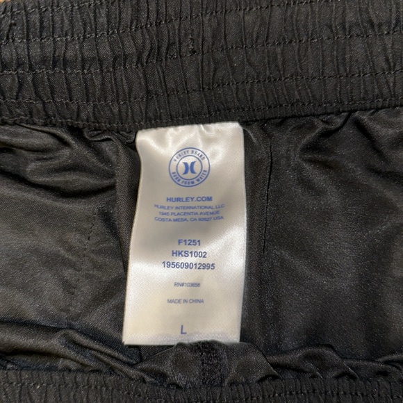 Women’s Hurley board shorts - Picture 3 of 3